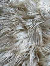 Load image into Gallery viewer, Churro Sheep Hide 13