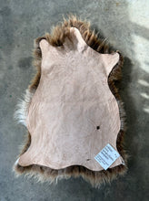 Load image into Gallery viewer, Churro Sheep Hide 39