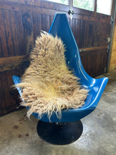 Load image into Gallery viewer, Churro Sheep Hide 10
